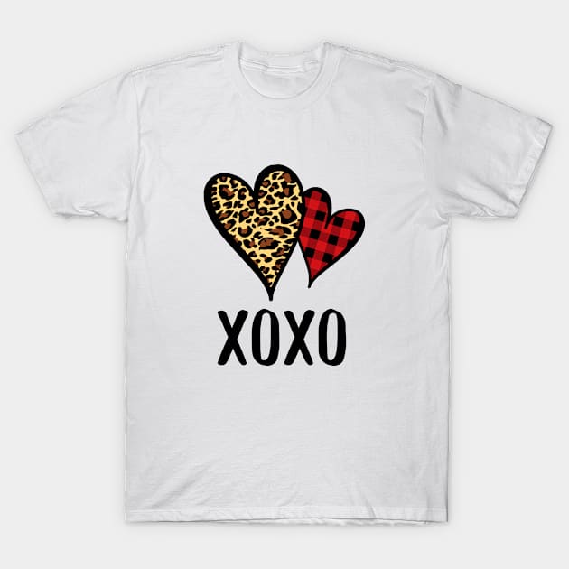 Hearts XOXO Buffalo Plaid Leopard Lover Gift T-Shirt by BlueTodyArt